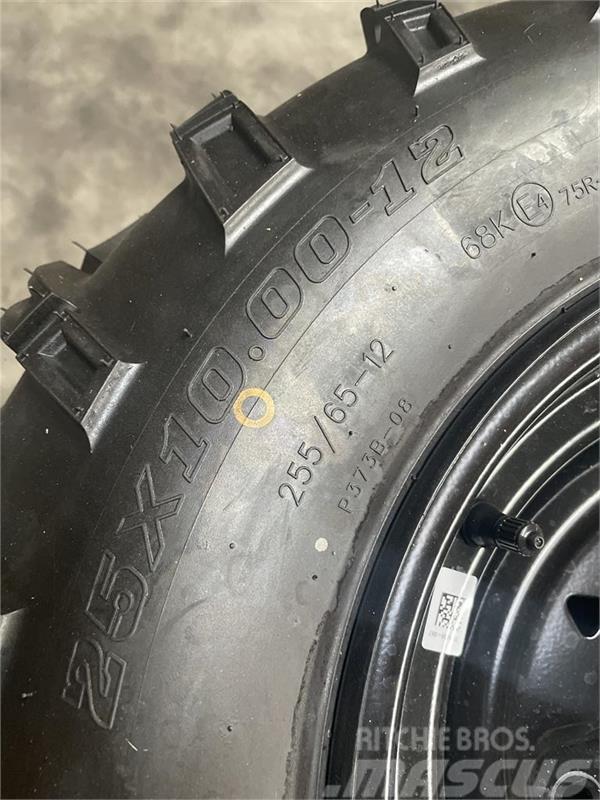 Polaris Stålfælge med dæk Tyres, wheels and rims