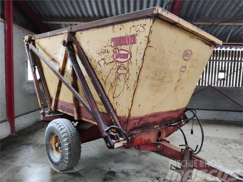  - - -  Vicon Other farming trailers