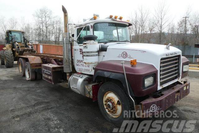 Mack RD Containerframe/Skiploader trucks