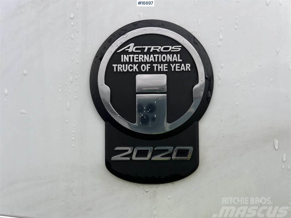 Mercedes-Benz Actros 2553LS Truck Tractor Units