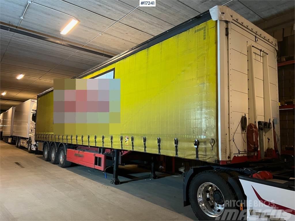  Nordic Trailer curtain semi w/ full side opening o Other semi-trailers