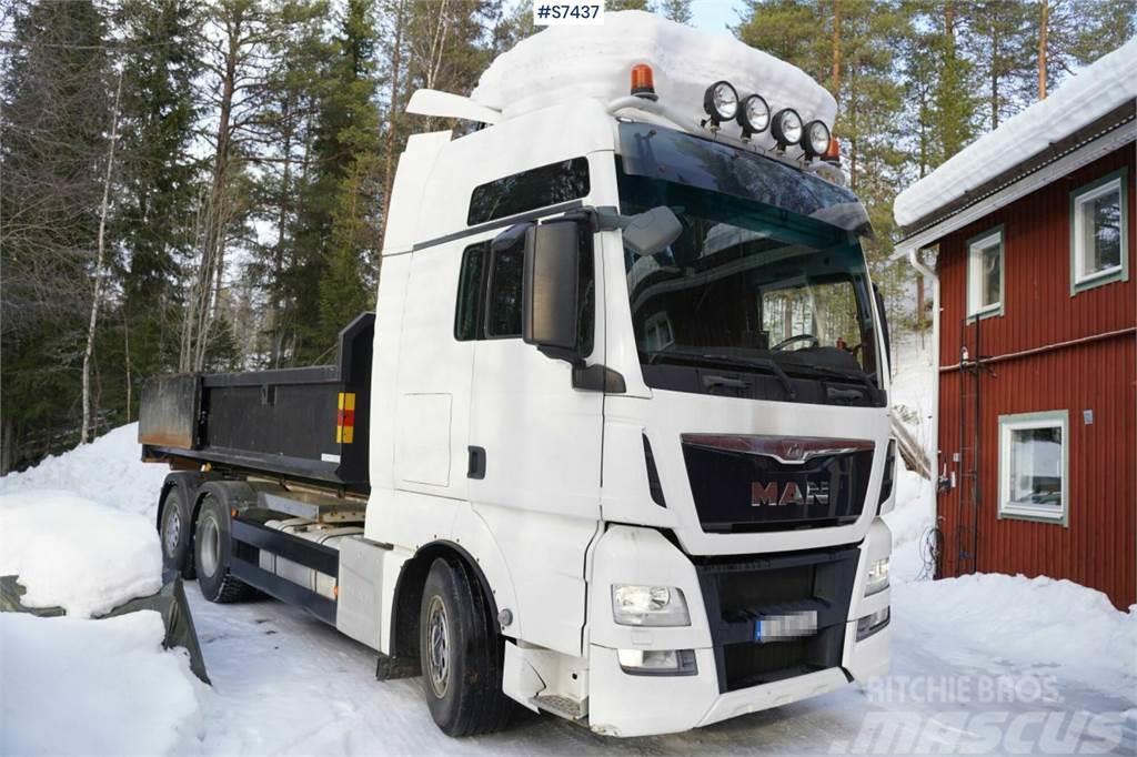 MAN TGX26.480 6x2 Hook truck with flat bed Hook lift trucks