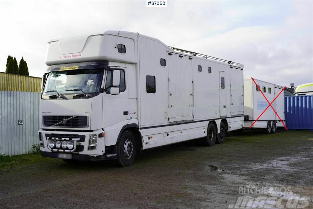 Volvo FH 400 6*2 Horse transport with room for 9 horses Livestock carrying trucks
