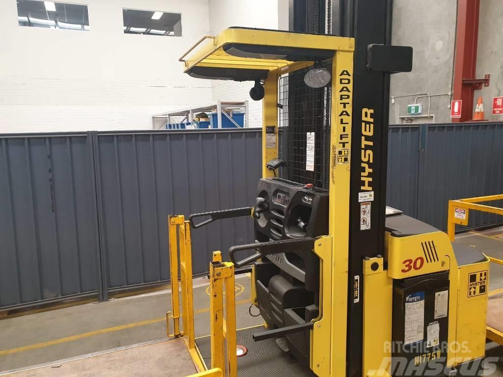 Hyster R30XMF3 High lift order picker