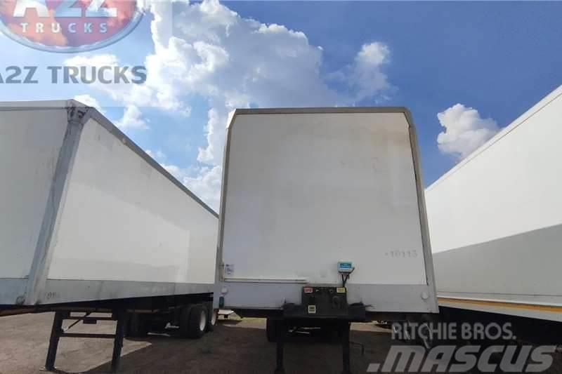 Henred 2010 Insulated Box Body volume Van Double Axle Other trailers