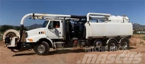 Sterling L9500 Sewage disposal Trucks