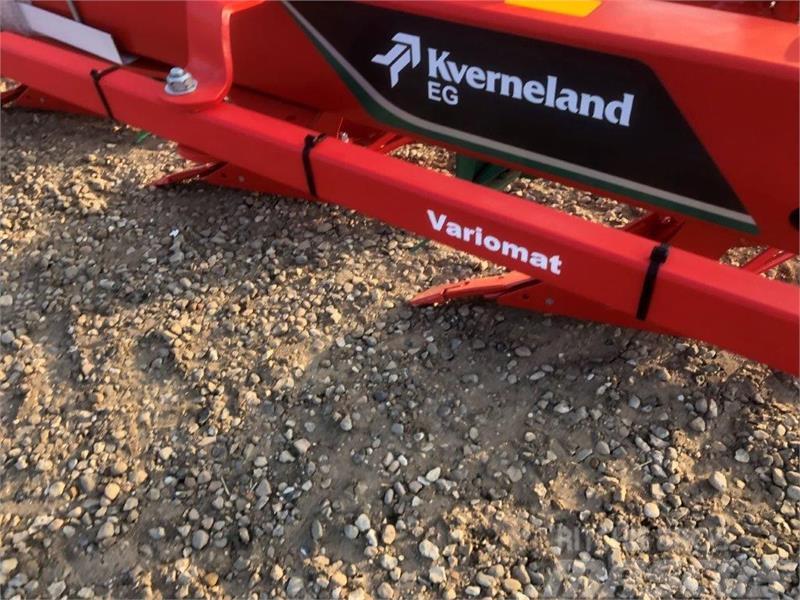 Kverneland EG100 300/28 Variomat 5 furet Reversible ploughs