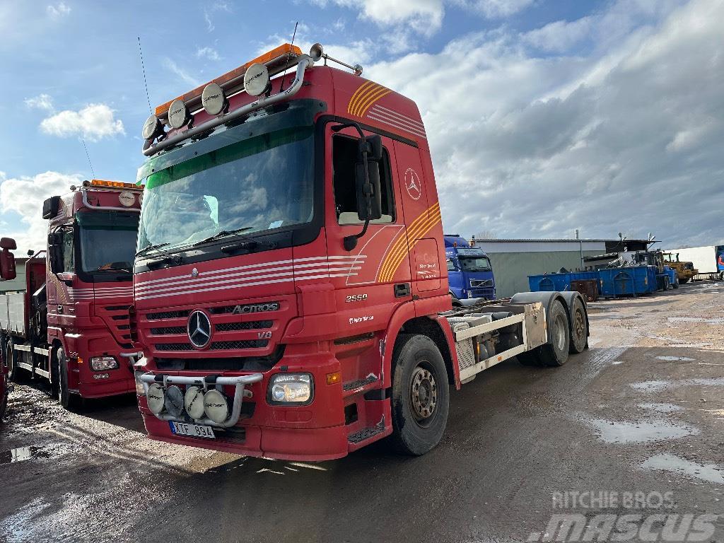 Mercedes-Benz 2550 L 6X2 Actros Chassis Cab trucks
