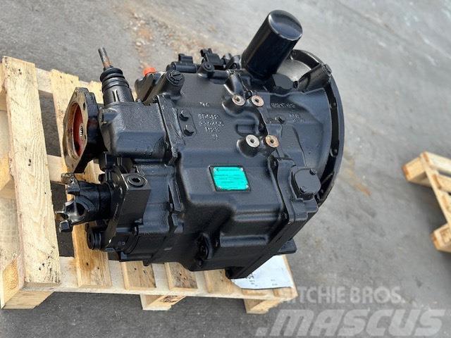 New Holland Carraro TLB1 UP (2WD) new transmission TLB's