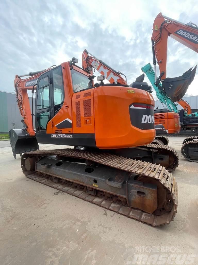 Doosan DX235LCR-7 Crawler excavators
