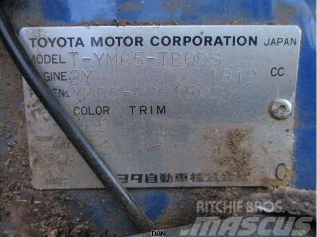 Toyota T-YM65 Flatbed/Dropside trucks