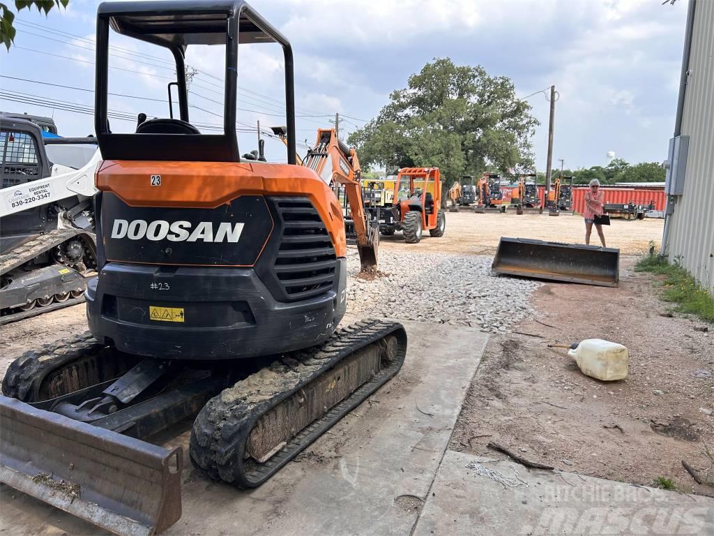Doosan DX 35 Crawler excavators