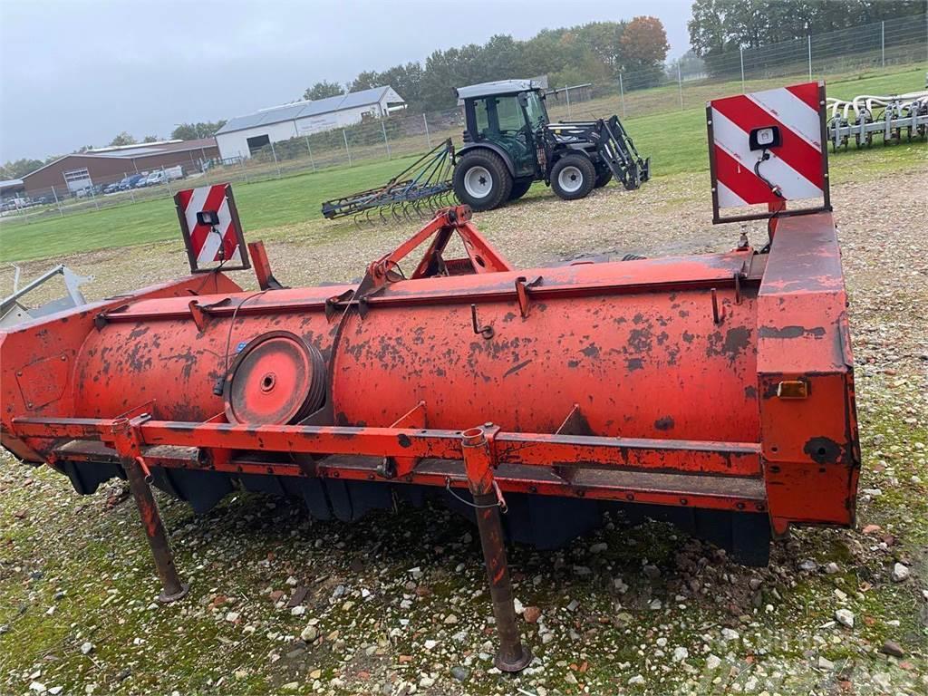 Grimme KS 3000 Haulm toppers