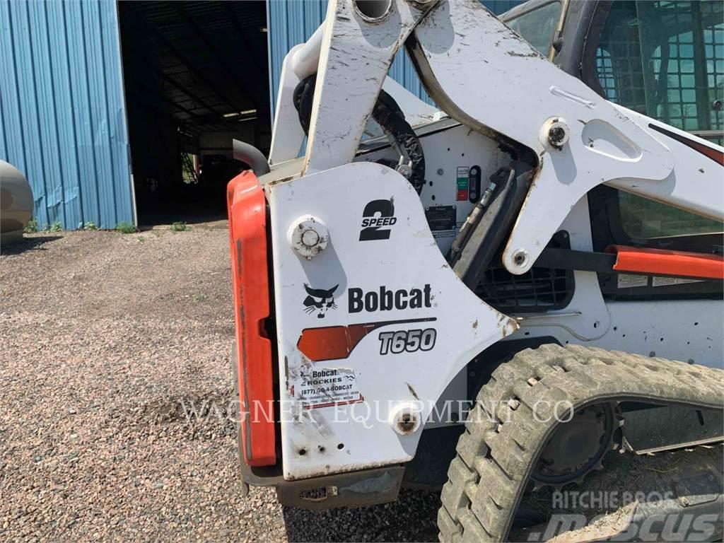 Bobcat T650 Crawler FEL's