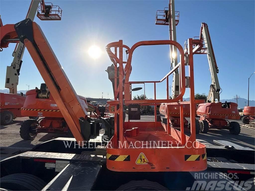 JLG 460SJ Articulated boom lifts