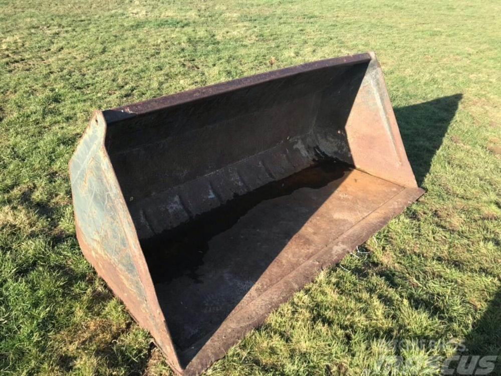 Ålö front bucket 7 foot wide Euro fittings Other farming machines