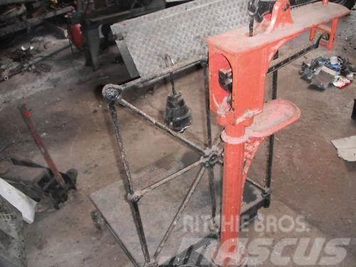  Avery Scales Scaffolding equipment