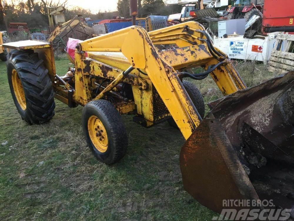 Massey Ferguson 135 Loader tractor £1750 FEL`s