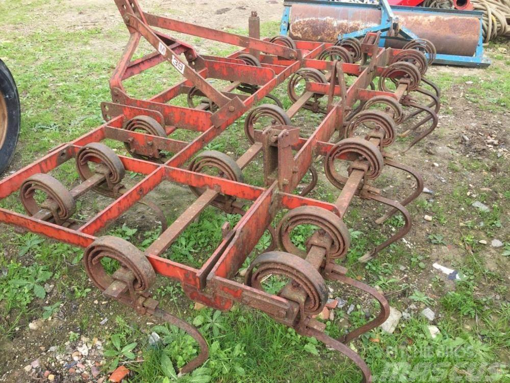 Massey Ferguson cultivator 10ft £390 Other components