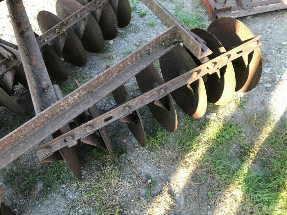 Ransomes Disc Harrow 8 foot wide £850 plus vat £1020 Other components