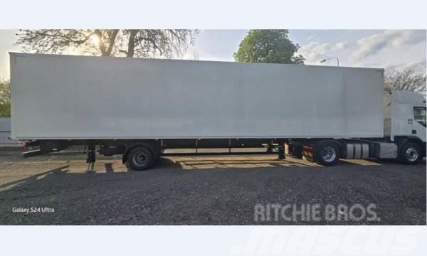 Renault D WIDE Truck Tractor Units