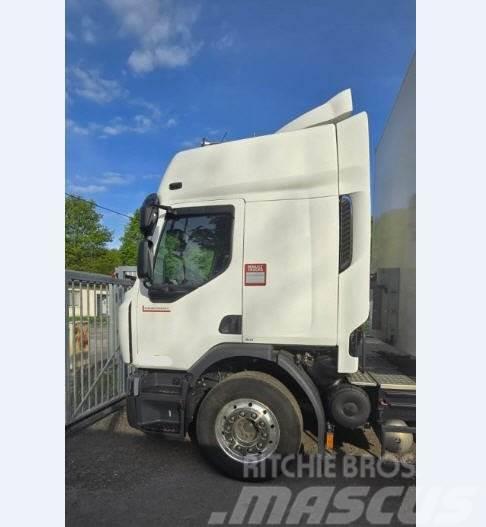 Renault D WIDE Truck Tractor Units