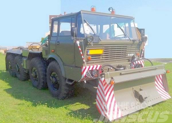 Tatra 813 - AM 50 Truck Tractor Units