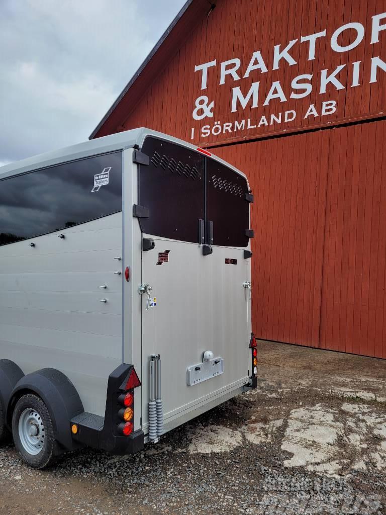 Ifor Williams HBX 511 TLVD Livestock carrying trailers