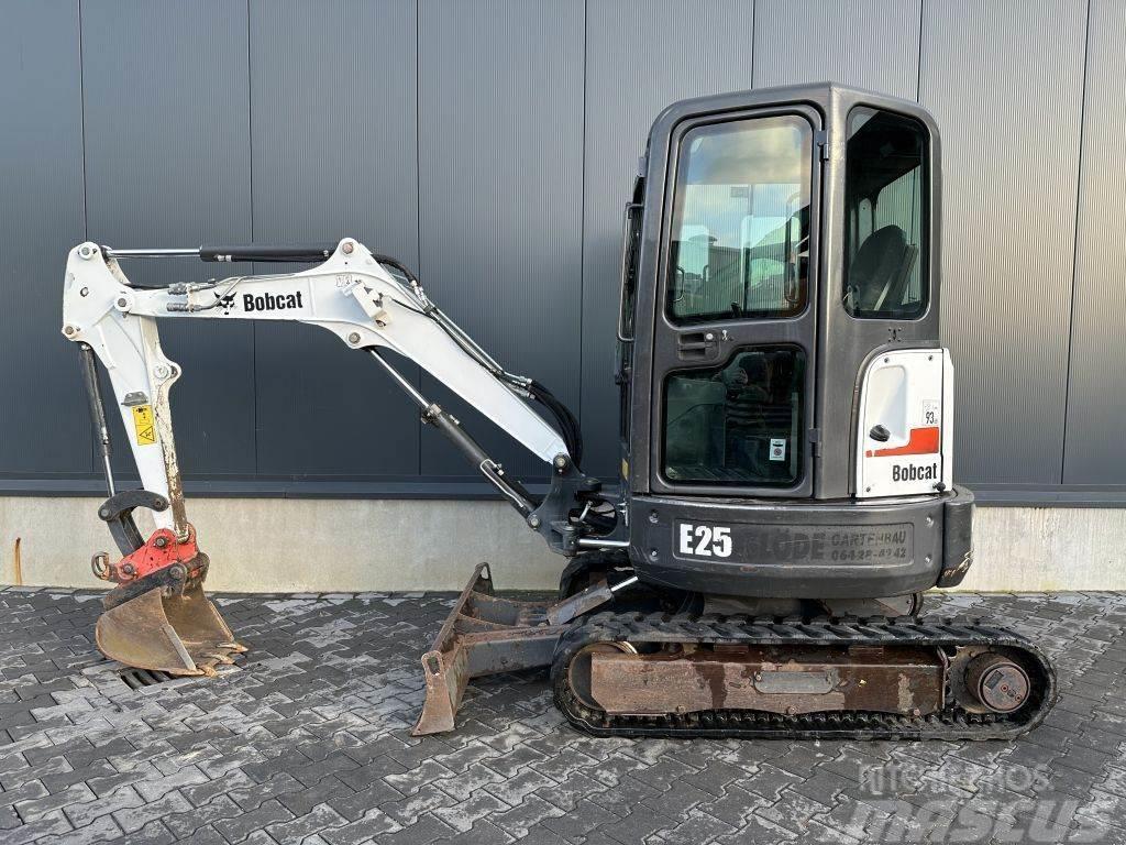 Bobcat E25 Mini excavators < 7t