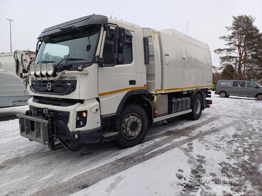 Volvo FMX Sweeper trucks