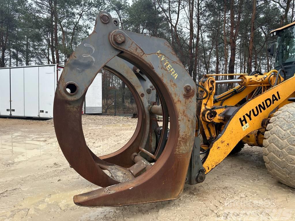 Log grapple suited for Volvo L120 L150 L220 trees logs Grapples