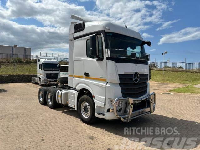 Fuso Actros ACTROS 2652LS/33 STD Truck Tractor Units
