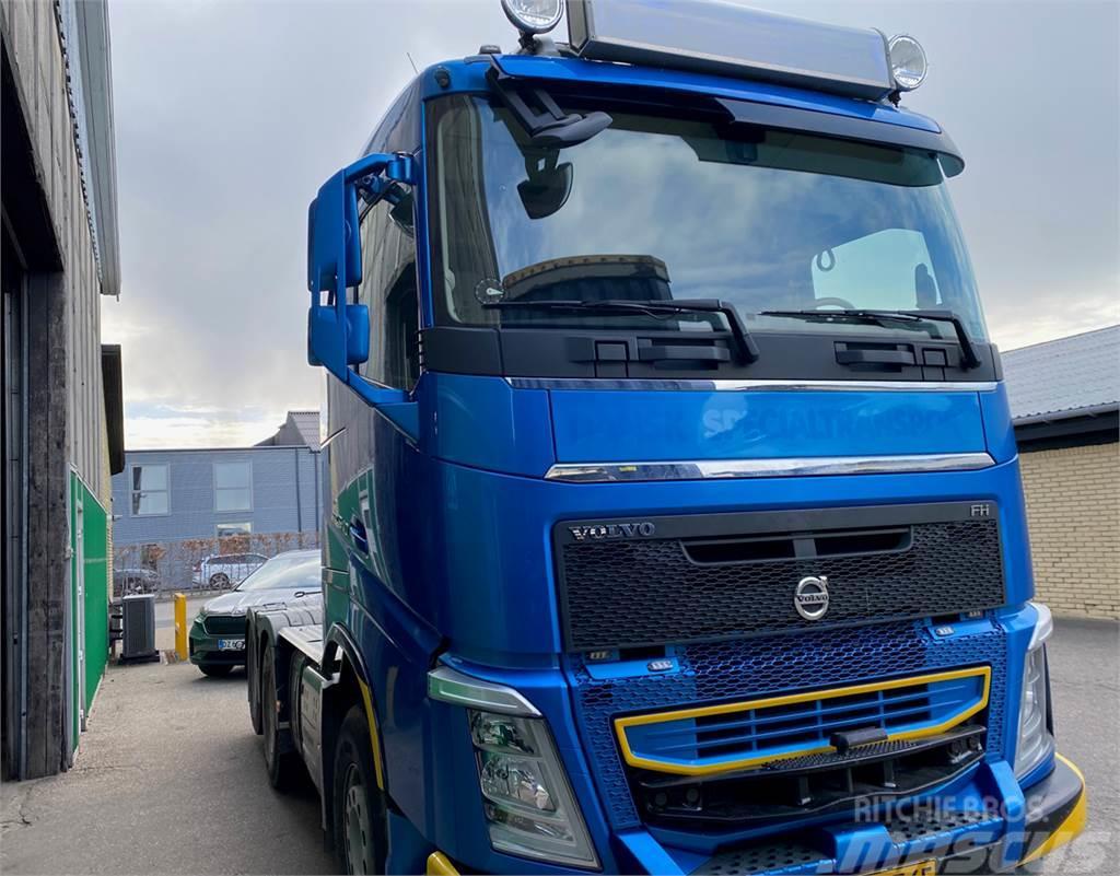 Volvo FH540 6x4 3200mm Hydr. Nav reduction Truck Tractor Units