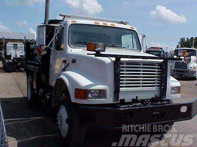 International 4900 Tipper trucks