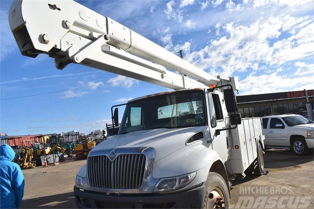 Terex HR5TC-55 Truck mounted aerial platforms