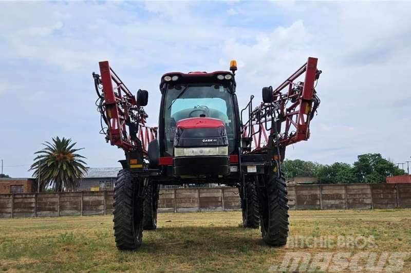 Case IH SPX3230 Sprayer Crop processing and storage units/machines - Others