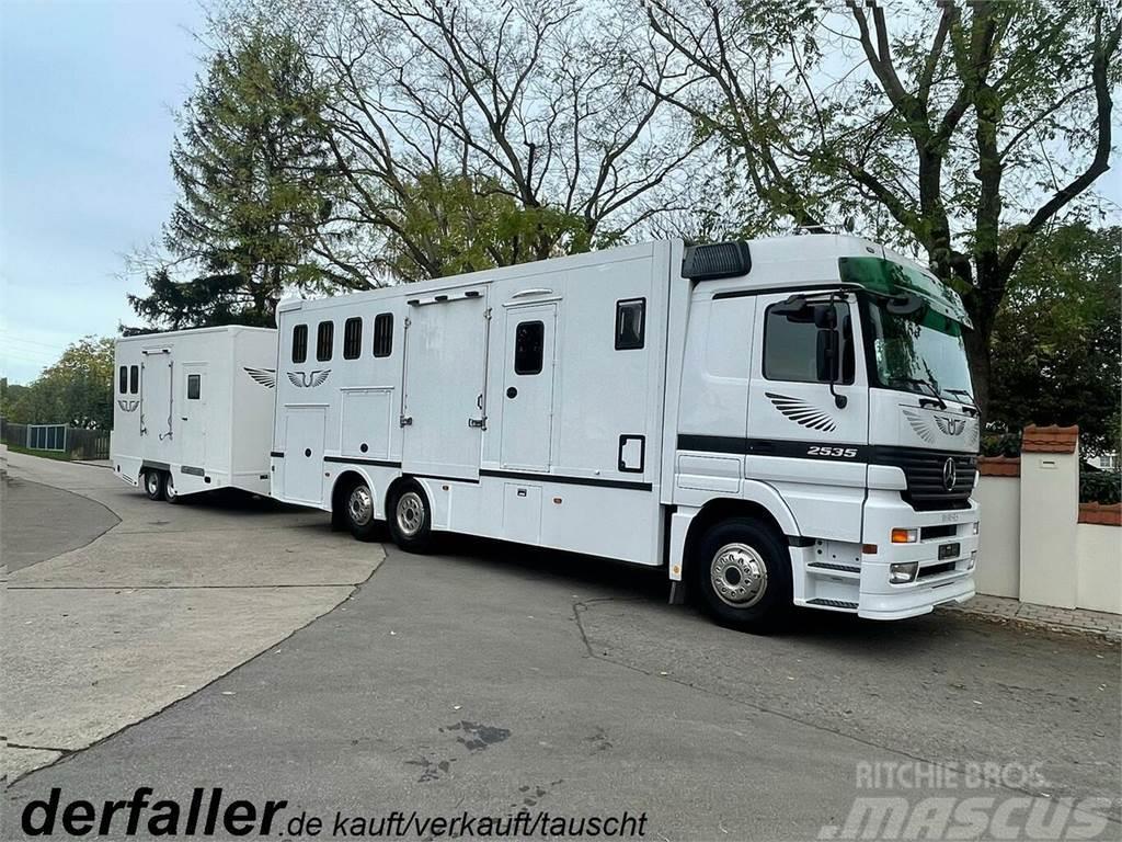 MERCEDES-BENZ Actros 2535 mit Flieglhänger 8-9 Pferde Wohnung Livestock carrying trucks