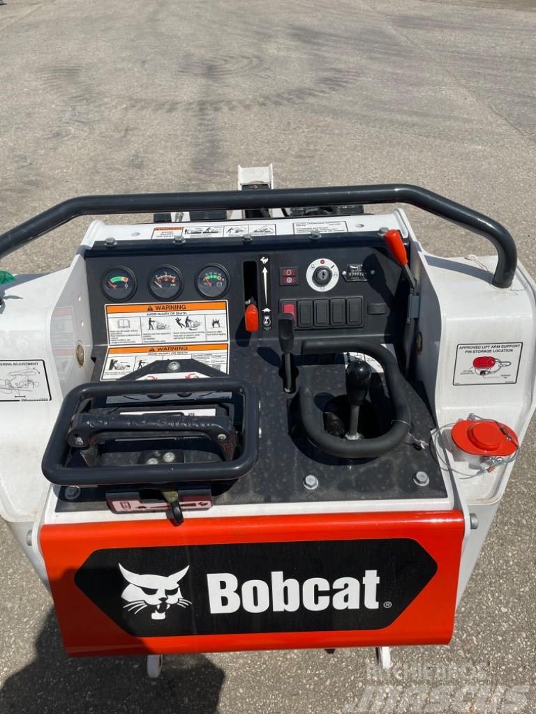 Bobcat MT 55 Crawler FEL's