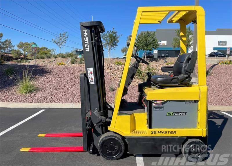Hyster E30XM Electric forklift trucks