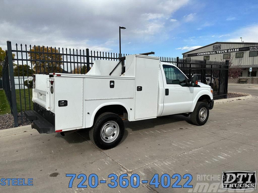 Ford F350 4x4 8' Utility / Service Truck Recovery vehicles