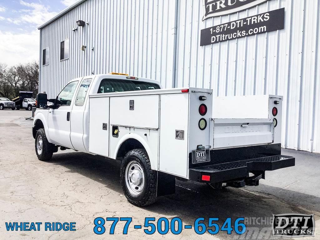 Ford F350 Service/Utility Truck, Gasoline, Auto, Four W Recovery vehicles