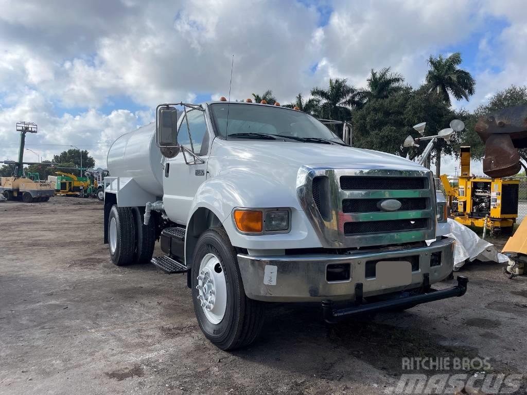 Ford F 750 SD Water tankers