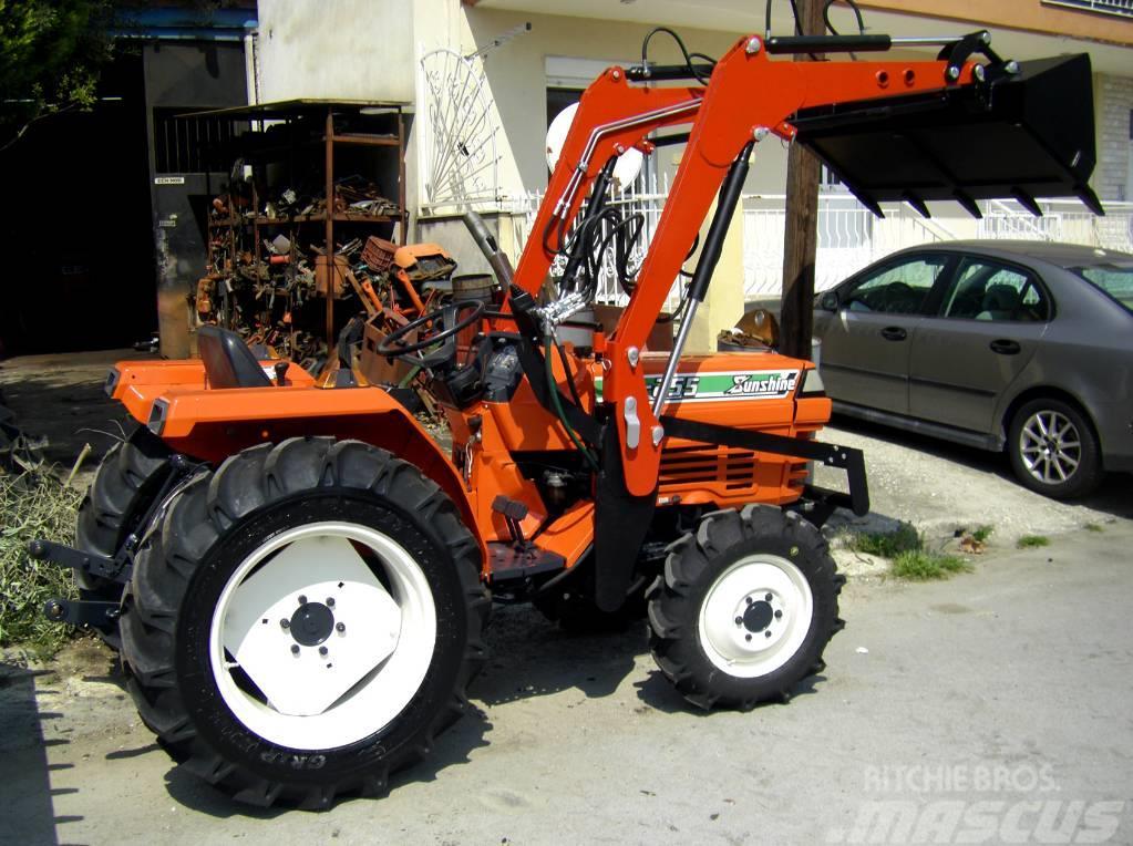 Kubota L1-255 4wd WITH LOADER Tractors
