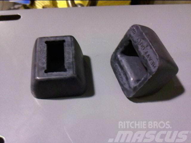 Chicago Pneumatic PS1936-2 Rubber Block Other components