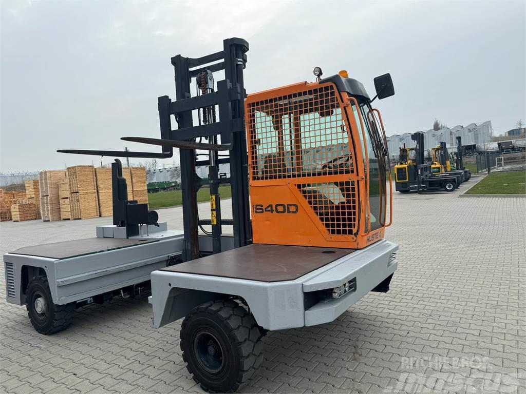 Hubtex S40D // Very good condition // Only  3825 hours // Sideloader