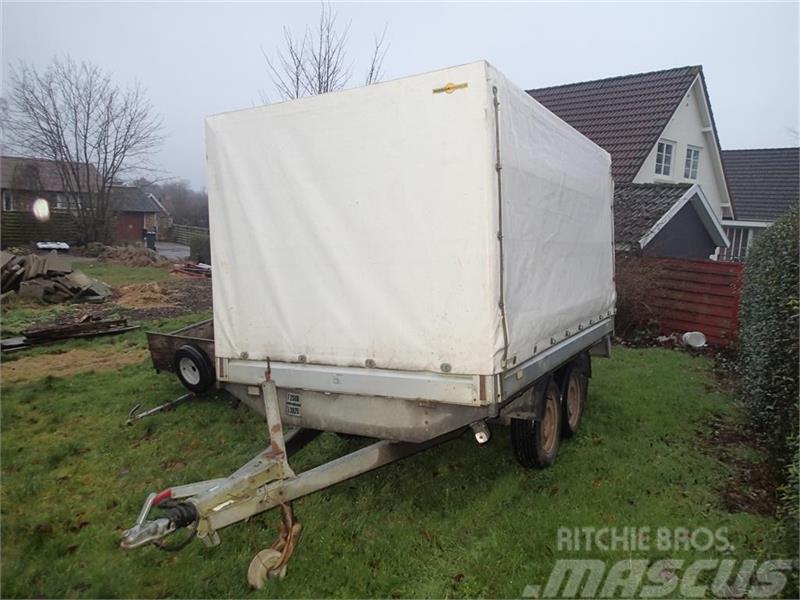 Humbaur 2500 kg med overbygning Other trailers