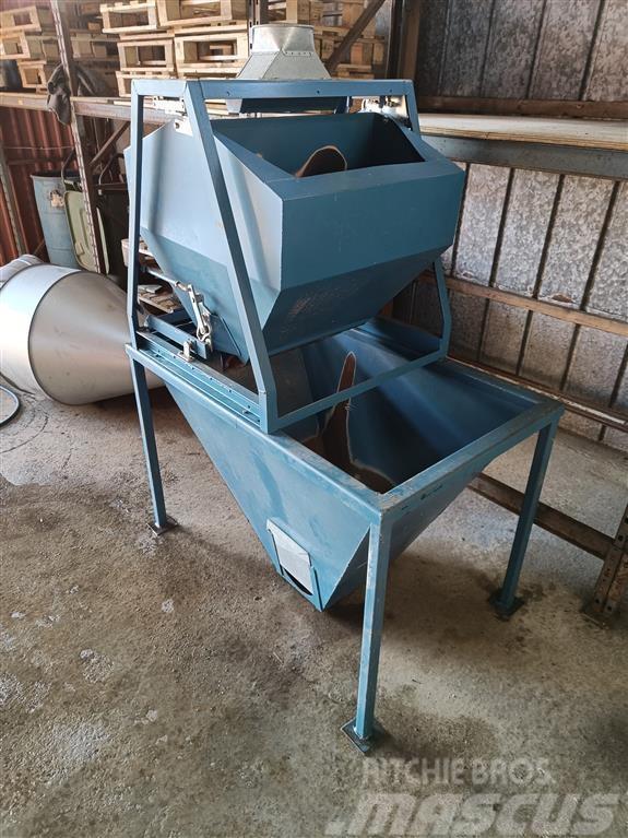  - - -  Kornvægt KA 50 Grain cleaning equipment