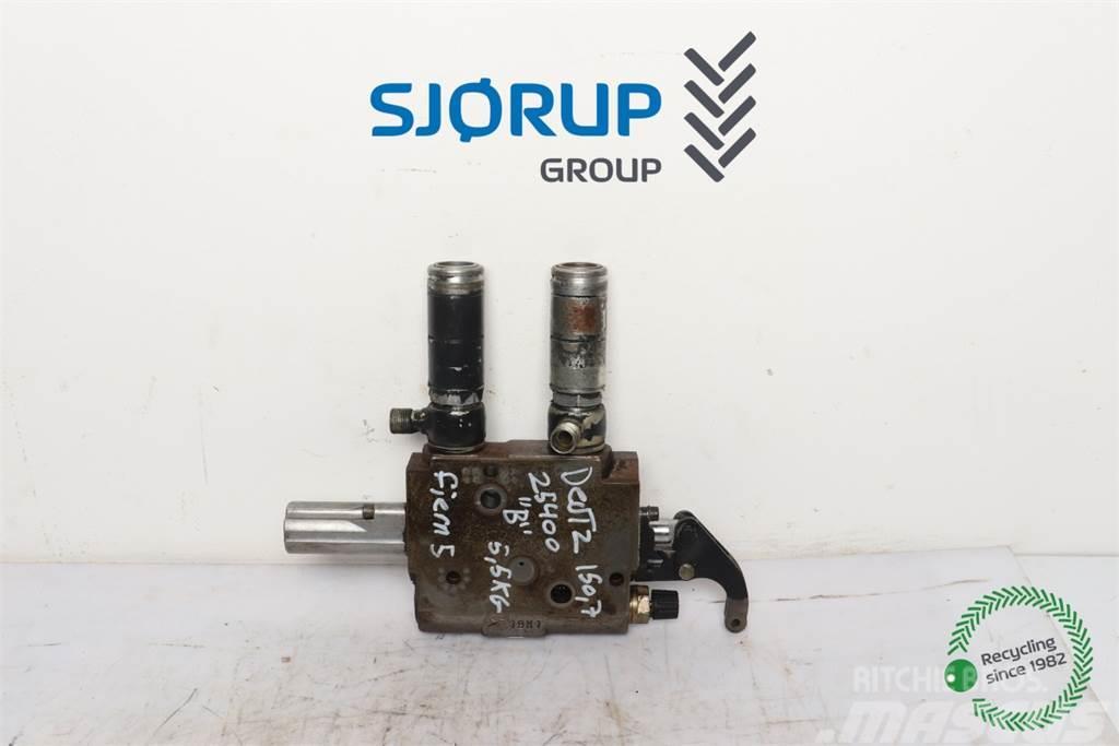 Deutz-Fahr Agrotron 150.7 Remote control valve Hydraulics