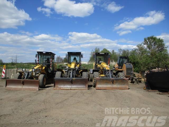 New Holland F 156.6 A Graders