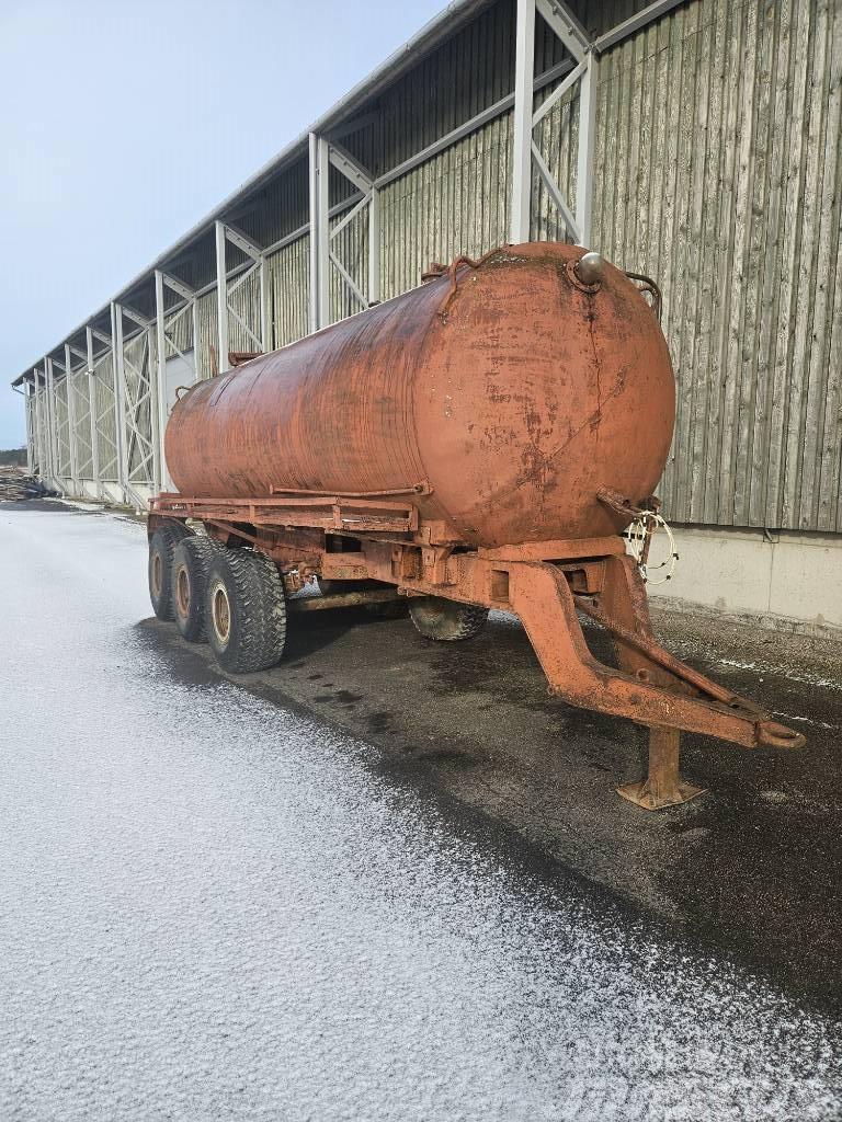  MZT 16m3 Other farming trailers